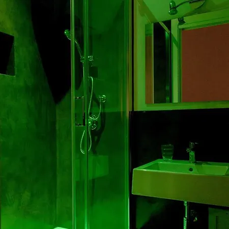 L'opera Buffa 住宿加早餐酒店 4*