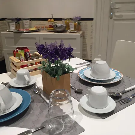 L'opera Buffa 住宿加早餐酒店 4*