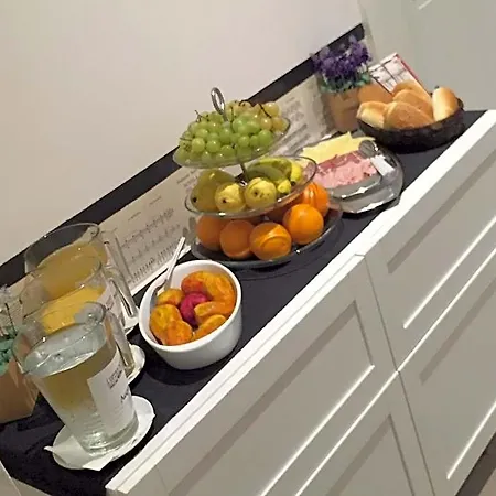 B&B L'opera Buffa 4*