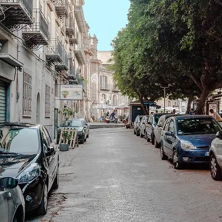 L'opera Buffa 2* Παλέρμο