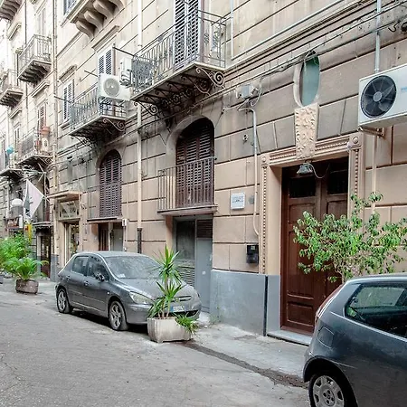Bed and Breakfast L'opera Buffa Παλέρμο