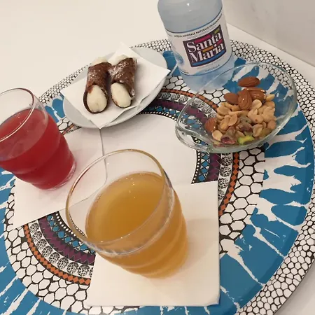 Alojamento de Acomodação e Pequeno-almoço L'opera Buffa Palermo