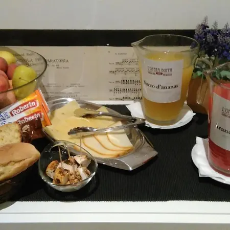 Alojamento de Acomodação e Pequeno-almoço L'opera Buffa Palermo