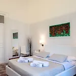 Bed & Breakfast L'opera Buffa 3*