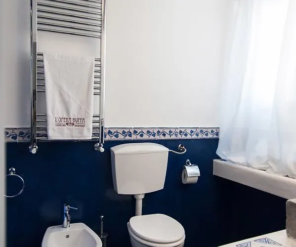 L'opera Buffa Bed & Breakfast 4*